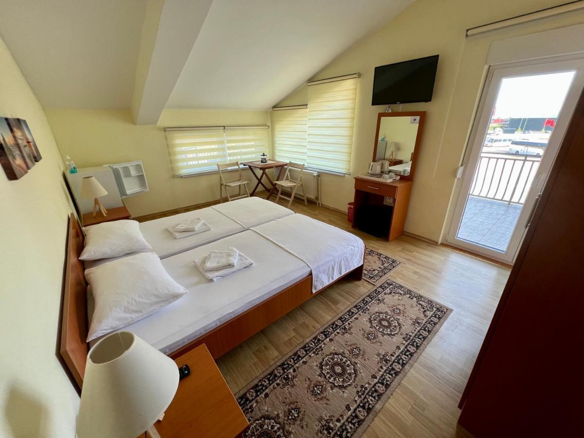 Rooms Salvia Ploce  Eksteriør bilde